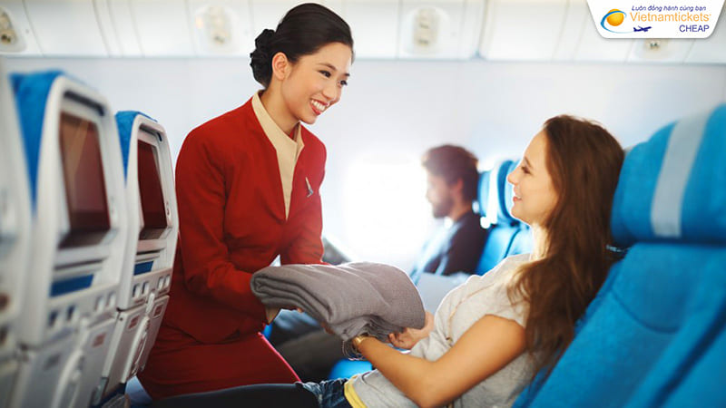 trải nghiệm vé máy bay đi Canada hãng Cathay Pacific