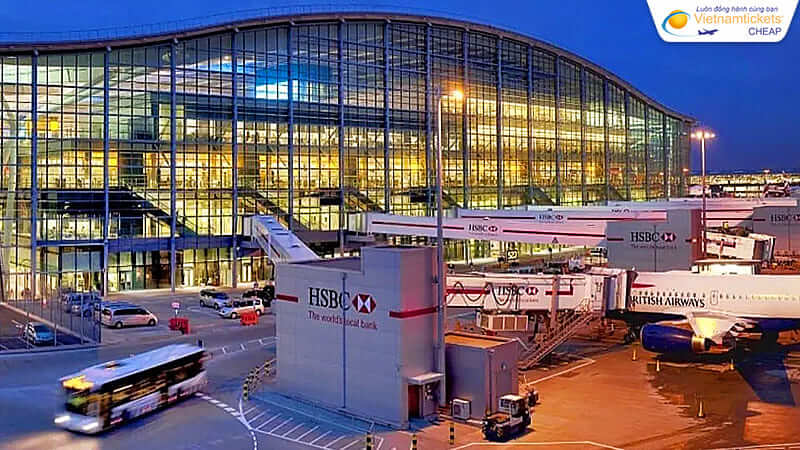 sân bay hạ cánh hành trình tại London
