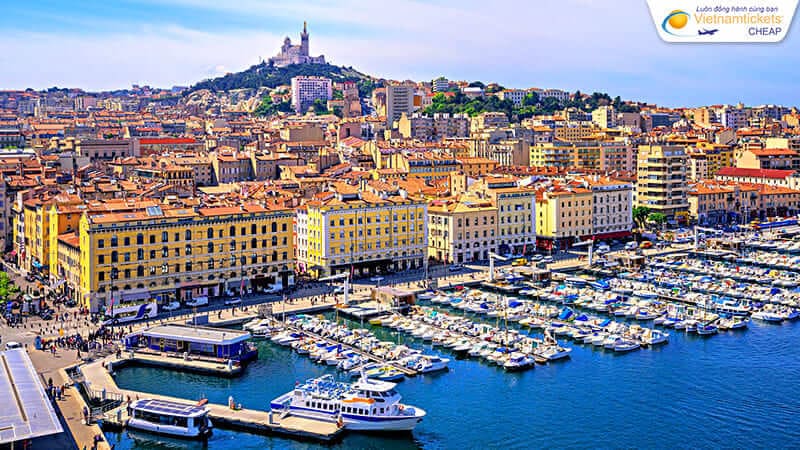 bến cảng Vieu-port thành phố Marseille