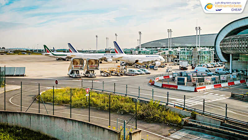 Charles de Gaulle - sân bay quốc tế hạ cánh chuyến bay