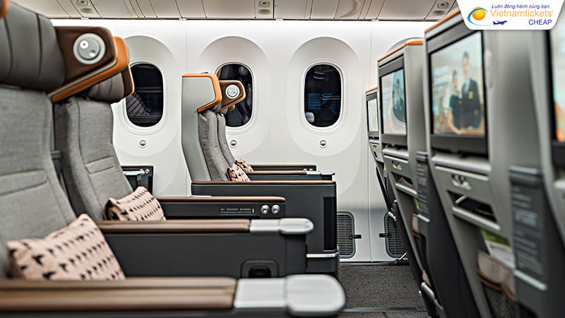 hạng phổ thông cao cấp Eva Air đi Canada