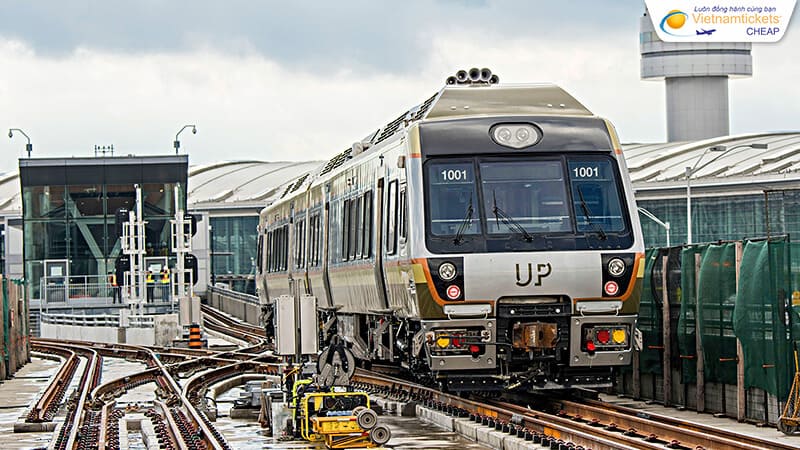tàu UP Express sân bay Pearson Toronto