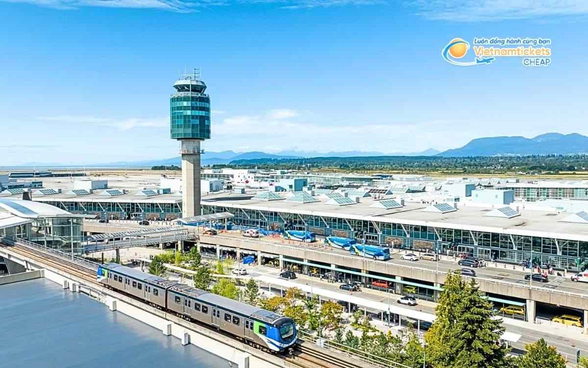 Sân bay quốc tế chính tại British Columbia