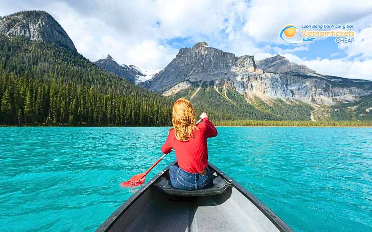 Trải nghiệm tại các hồ nổi tiếng Canada