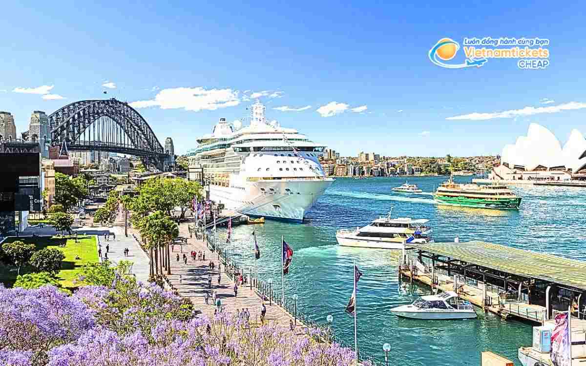 Cảnh sắc tự nhiên của mùa xuân