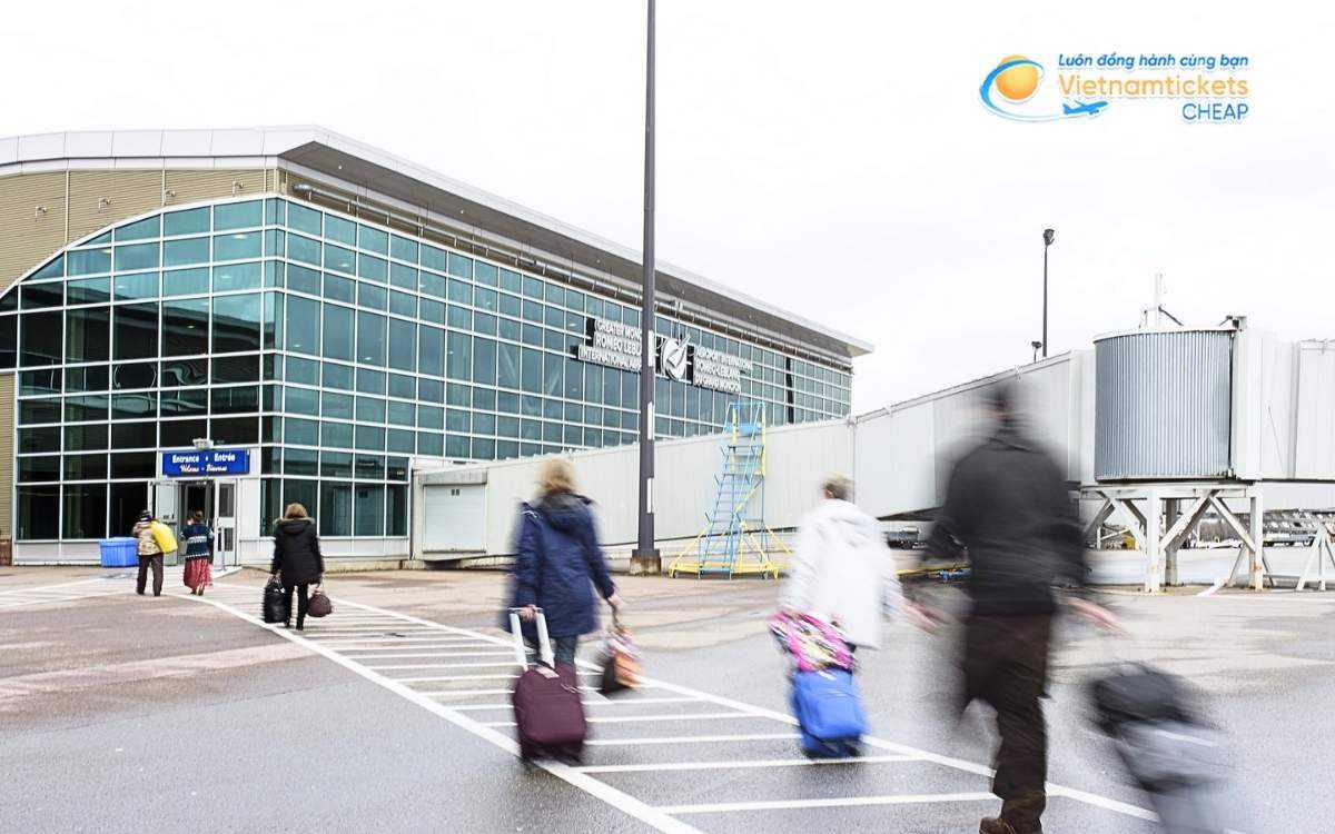 Hướng dẫn di chuyển đến và đi từ sân bay
