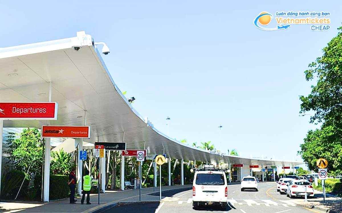 Phương tiện di chuyển từ và đến sân bay