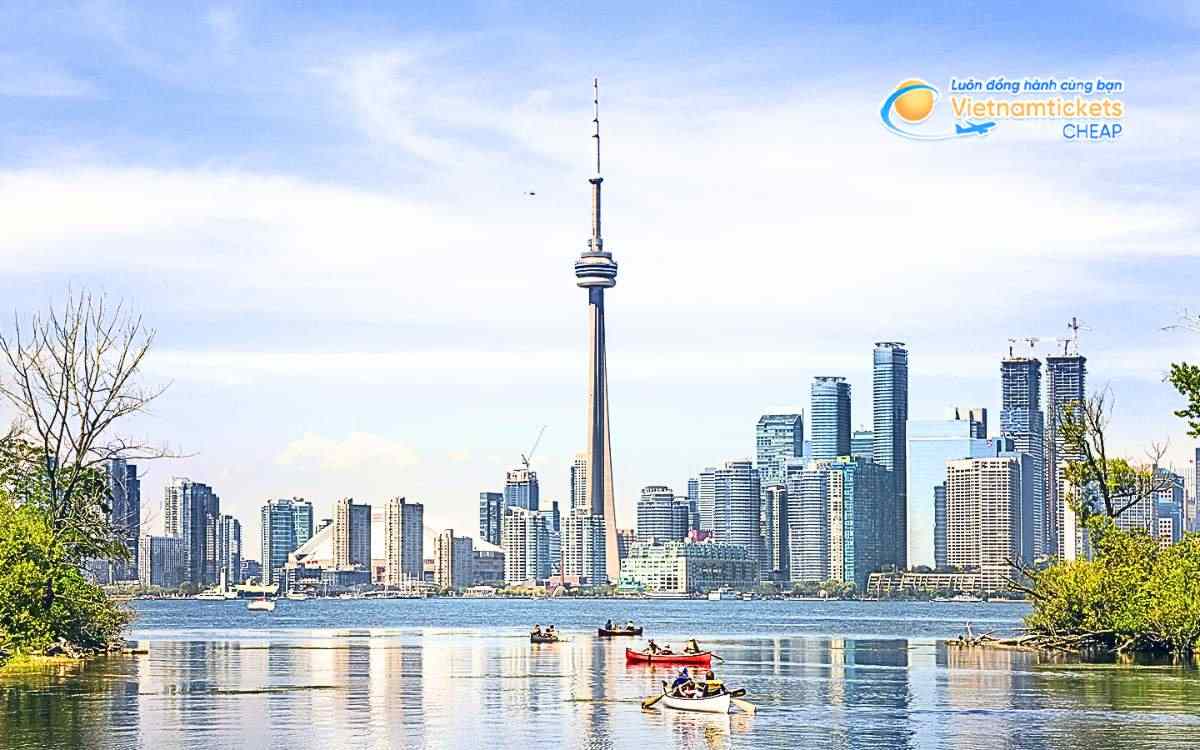 Toronto là thành phố lớn nhất Canada