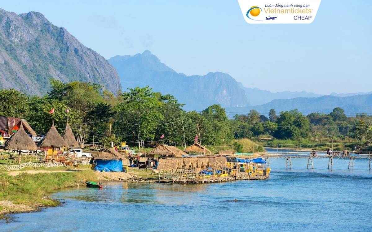 Giá vé máy bay Đà Nẵng đi Lào