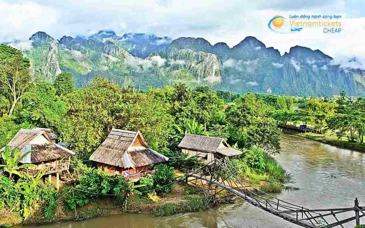 Vé máy bay đi Ét bao nhiêu tiền?