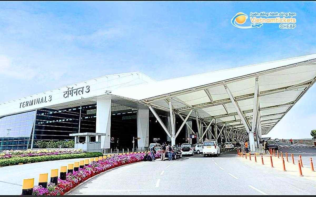 Bay đến Aligarh hạ cánh ở sân bay nào?