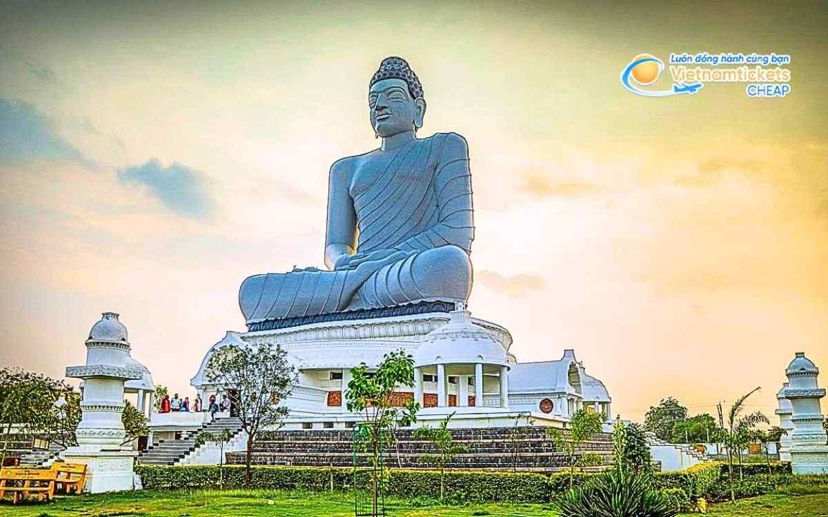 Vé máy bay đi Amravati bao nhiêu tiền?