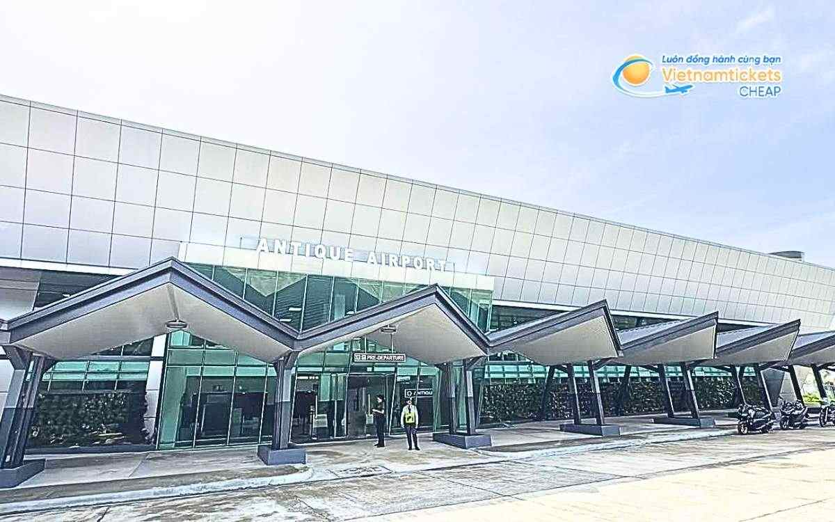 Bay đến Antique hạ cánh ở sân bay nào?