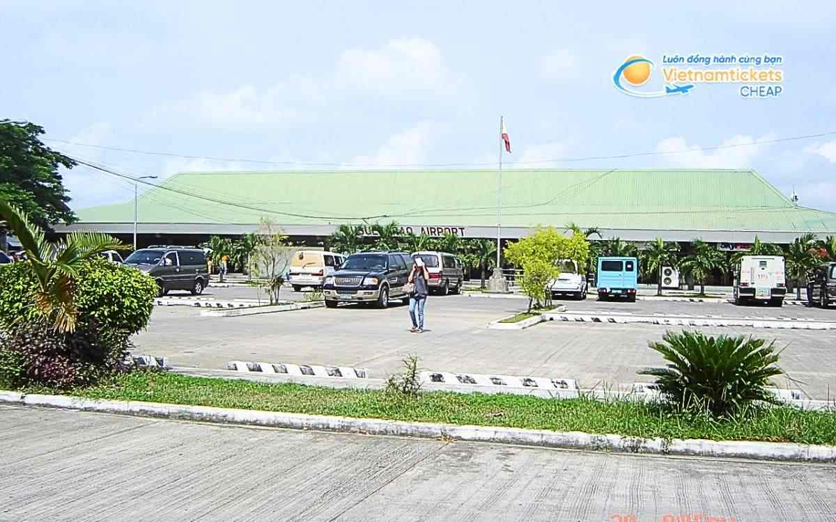 Bay đến Apayao hạ cánh ở sân bay nào?