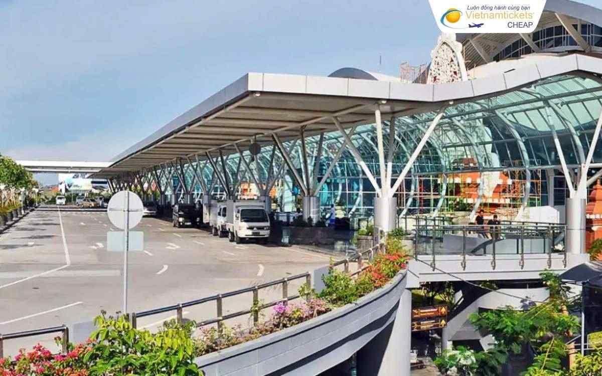 Di chuyển từ sân bay vào trung tâm