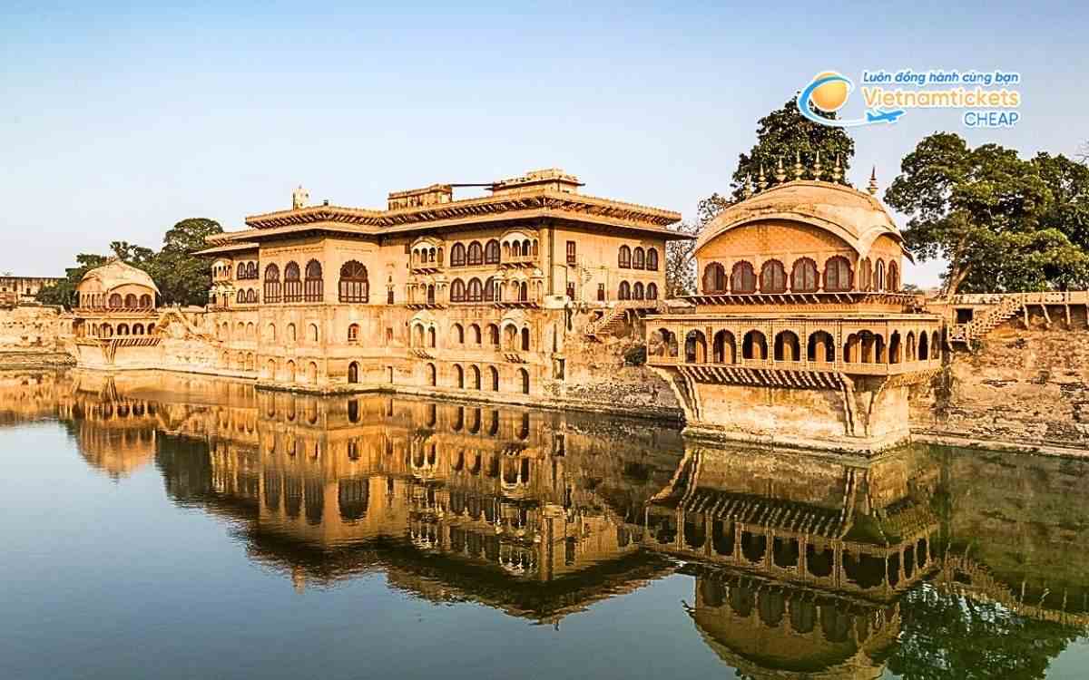 Vé máy bay đi Bharatpur bao nhiêu tiền?