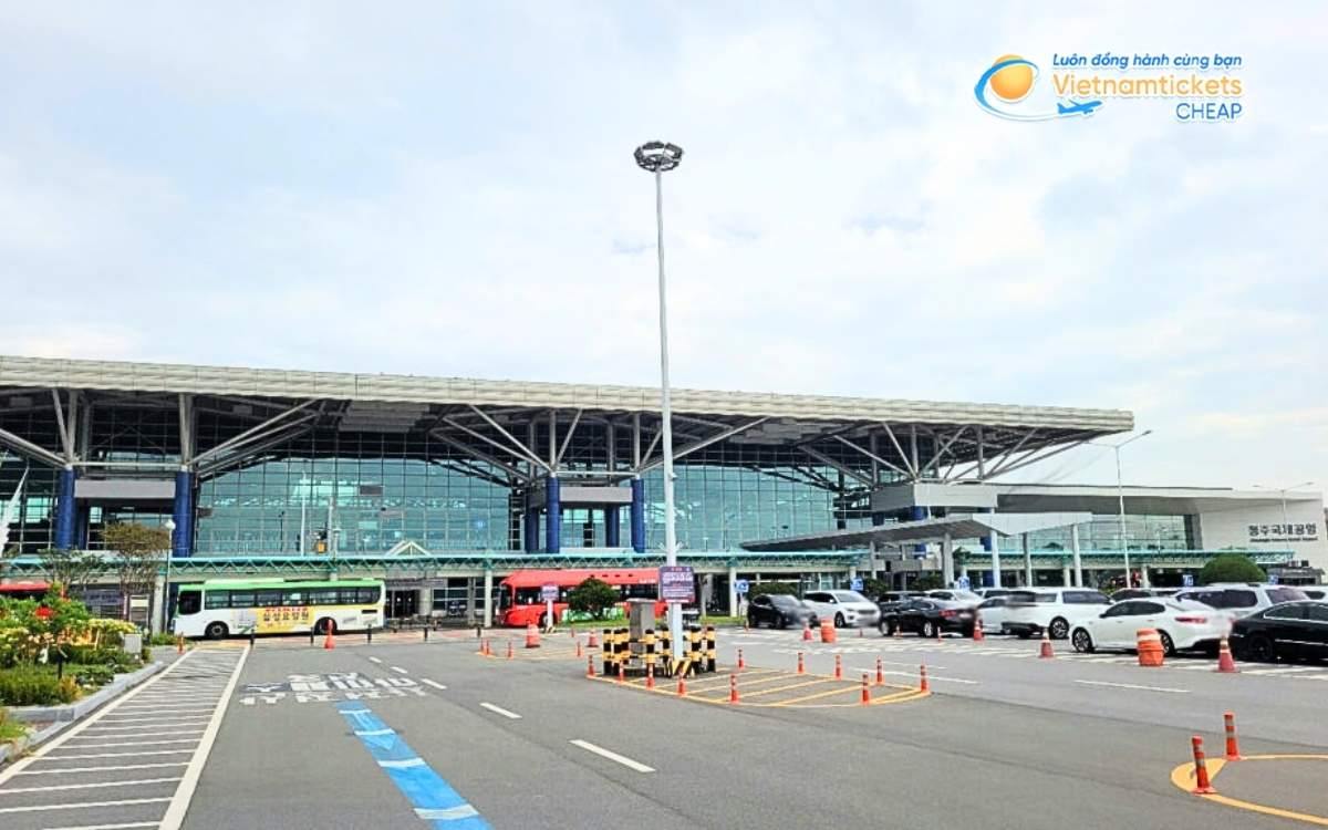 Bay đến Boeun hạ cánh ở sân bay nào?