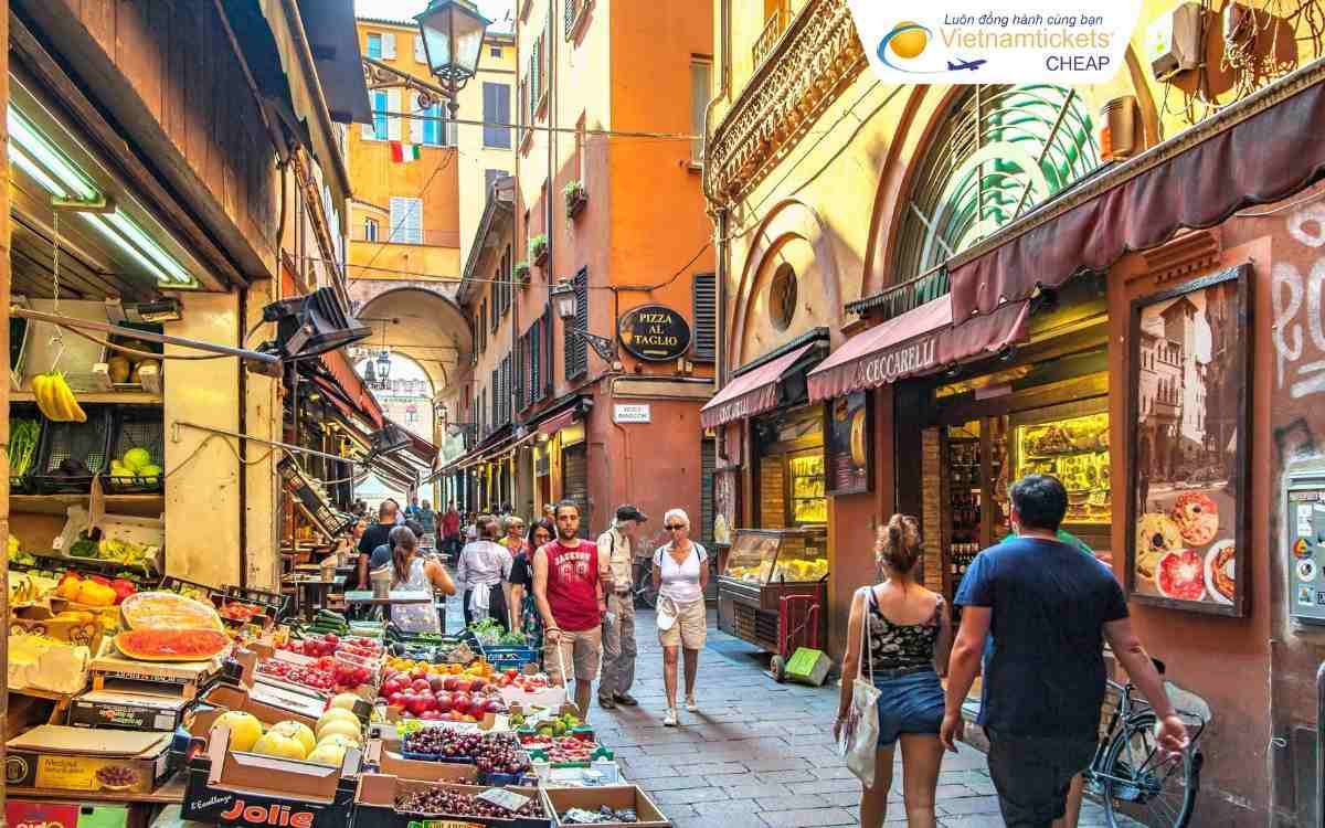 Thông tin vé máy bay đi Bologna