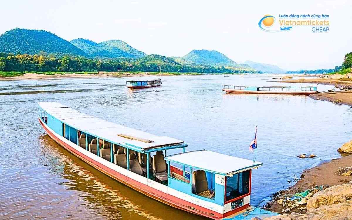 V&eacute; m&aacute;y bay đi Boualapha bao nhi&ecirc;u tiền?