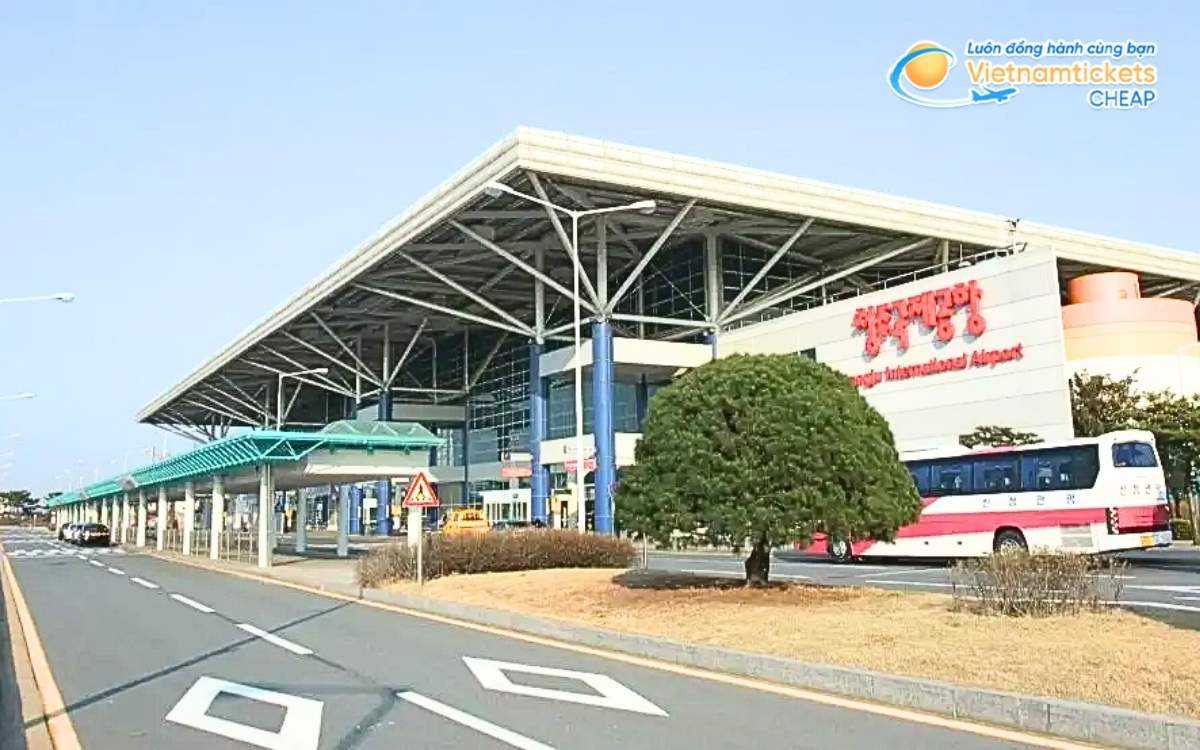 Bay đến Buyeo hạ cánh ở sân bay nào?