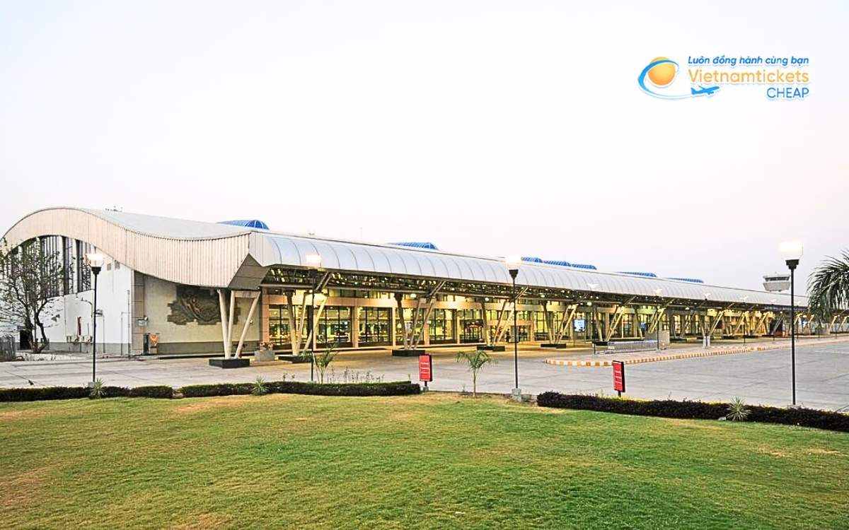 Bay đến Chhatrapati Sambhajinagar hạ cánh ở sân bay nào?