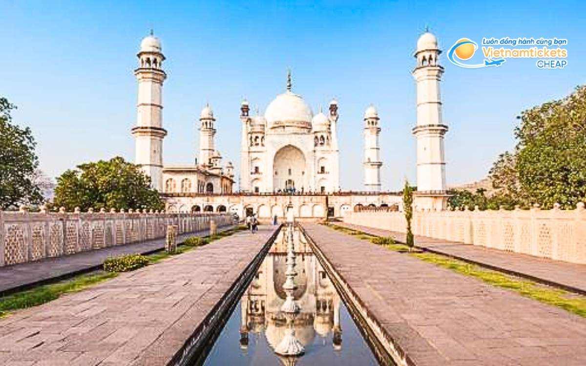 Vé máy bay đi Chhatrapati Sambhajinagar bao nhiêu tiền?