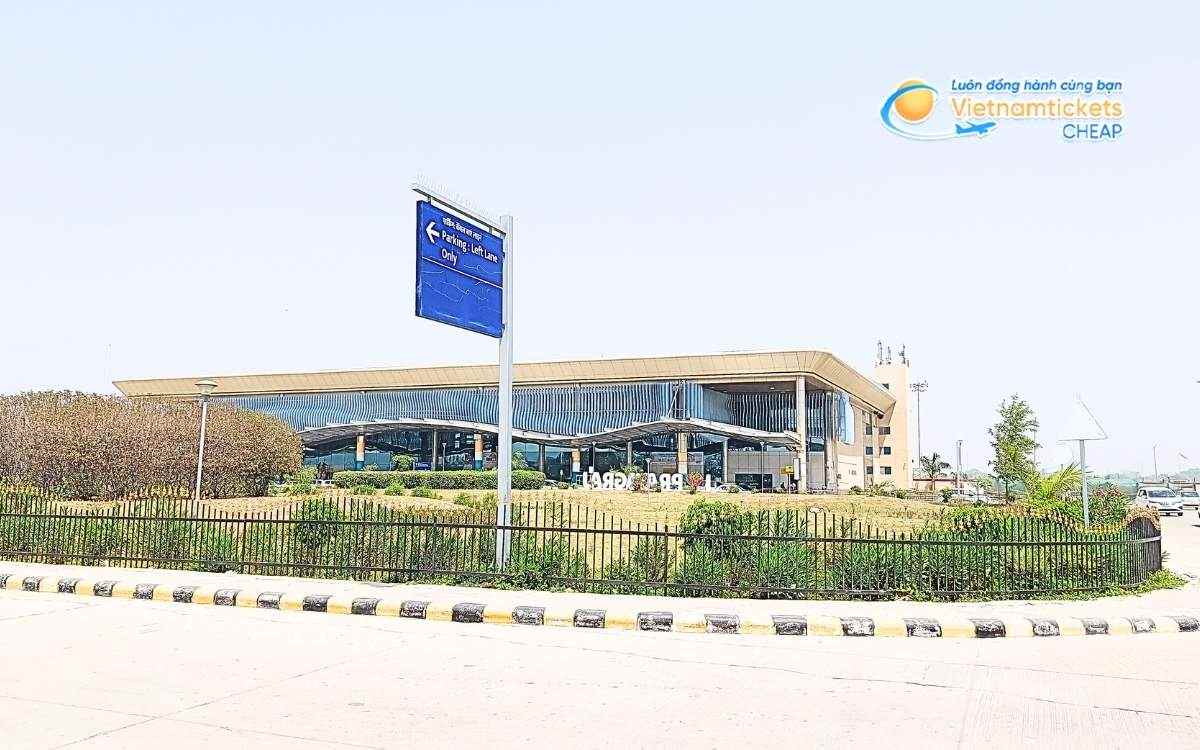 Bay đến Chitrakoot hạ cánh ở sân bay nào?