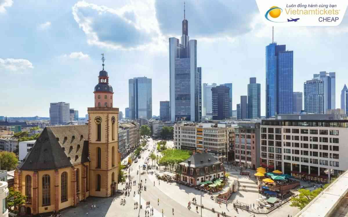 Cách săn vé máy bay đi Frankfurt giá tốt 