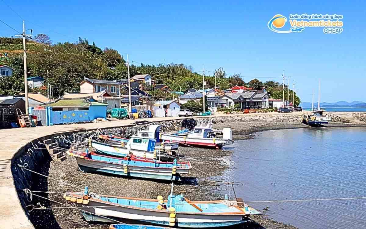 Vé máy bay đi Goheung bao nhiêu tiền?