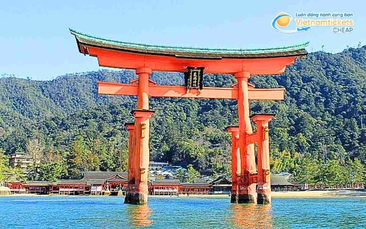 Vé máy bay đi Hamada bao nhiêu tiền?