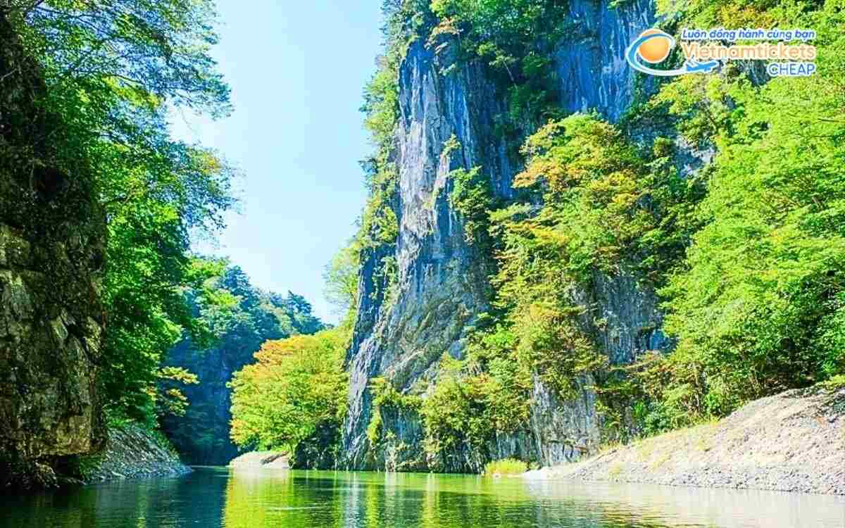 Vé máy bay đi Ichinoseki bao nhiêu tiền?