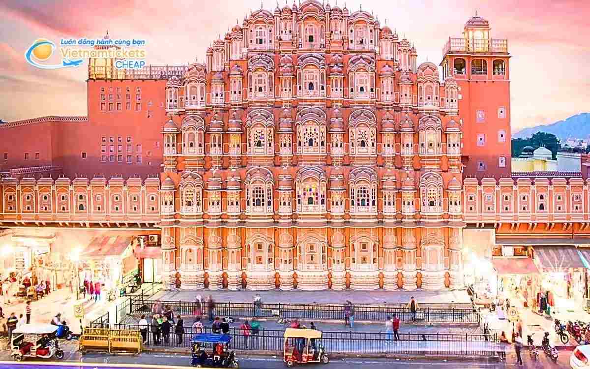 V&eacute; m&aacute;y bay đi Jaipur bao nhi&ecirc;u tiền?