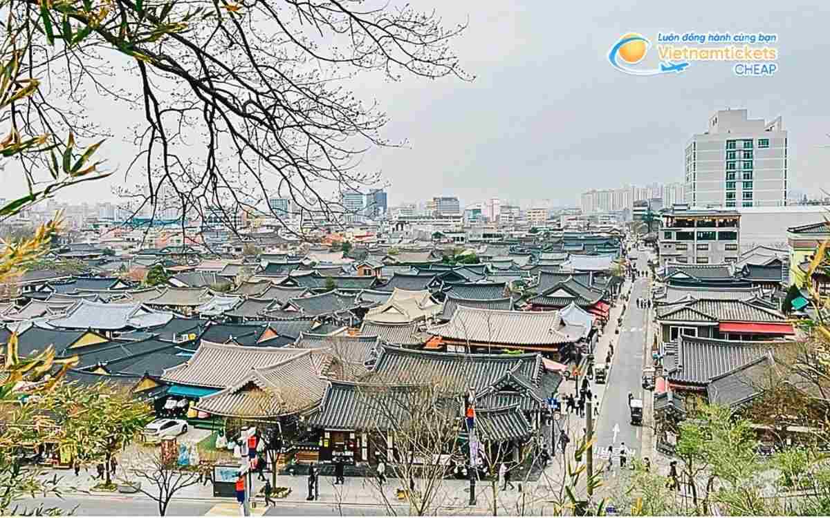 Vé máy bay đi Jeollabuk bao nhiêu tiền?