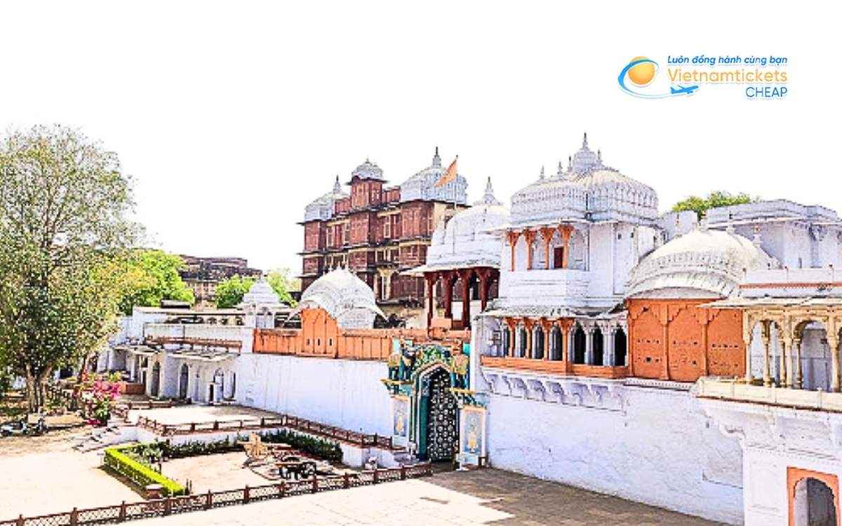 Vé máy bay đi Kota bao nhiêu tiền?