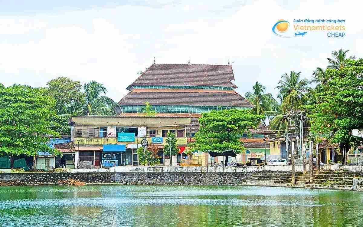 Vé máy bay đi Kozhikode bao nhiêu tiền?