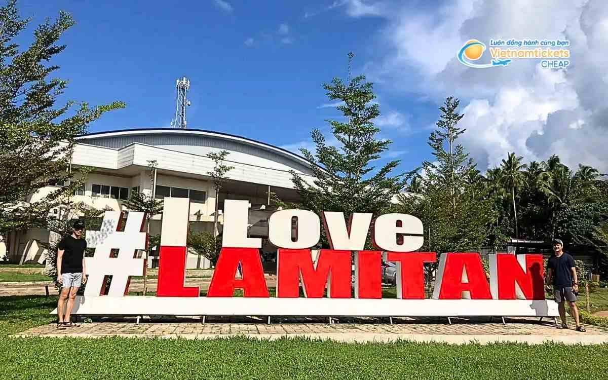 V&eacute; m&aacute;y bay đi Lamitan bao nhi&ecirc;u tiền?