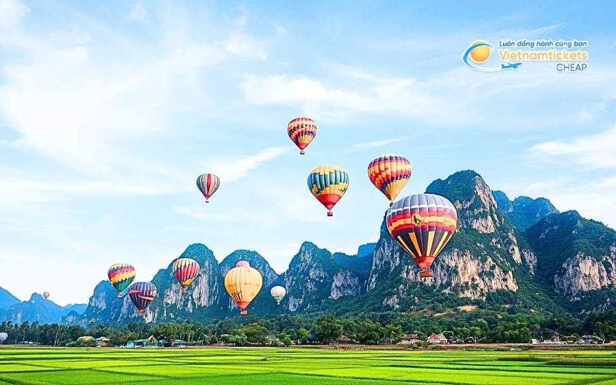 Vé máy bay đi Longxan bao nhiêu tiền?