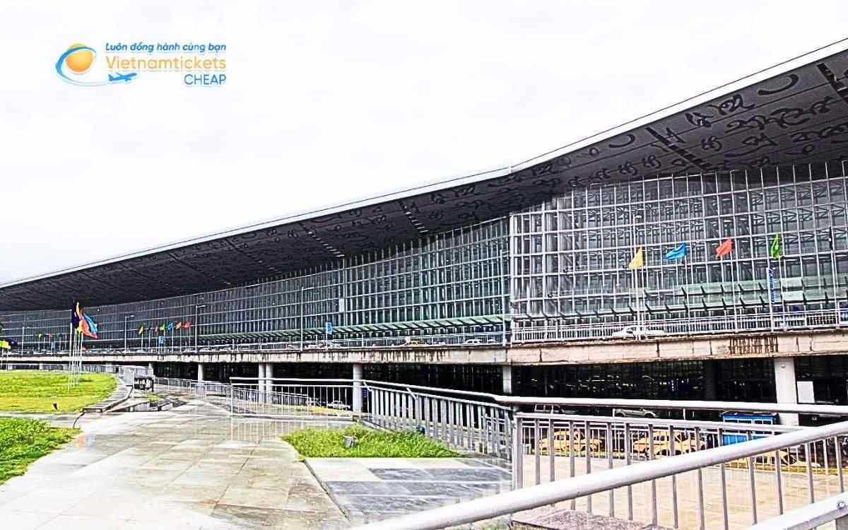 Bay đến Medinipur hạ cánh ở sân bay nào?