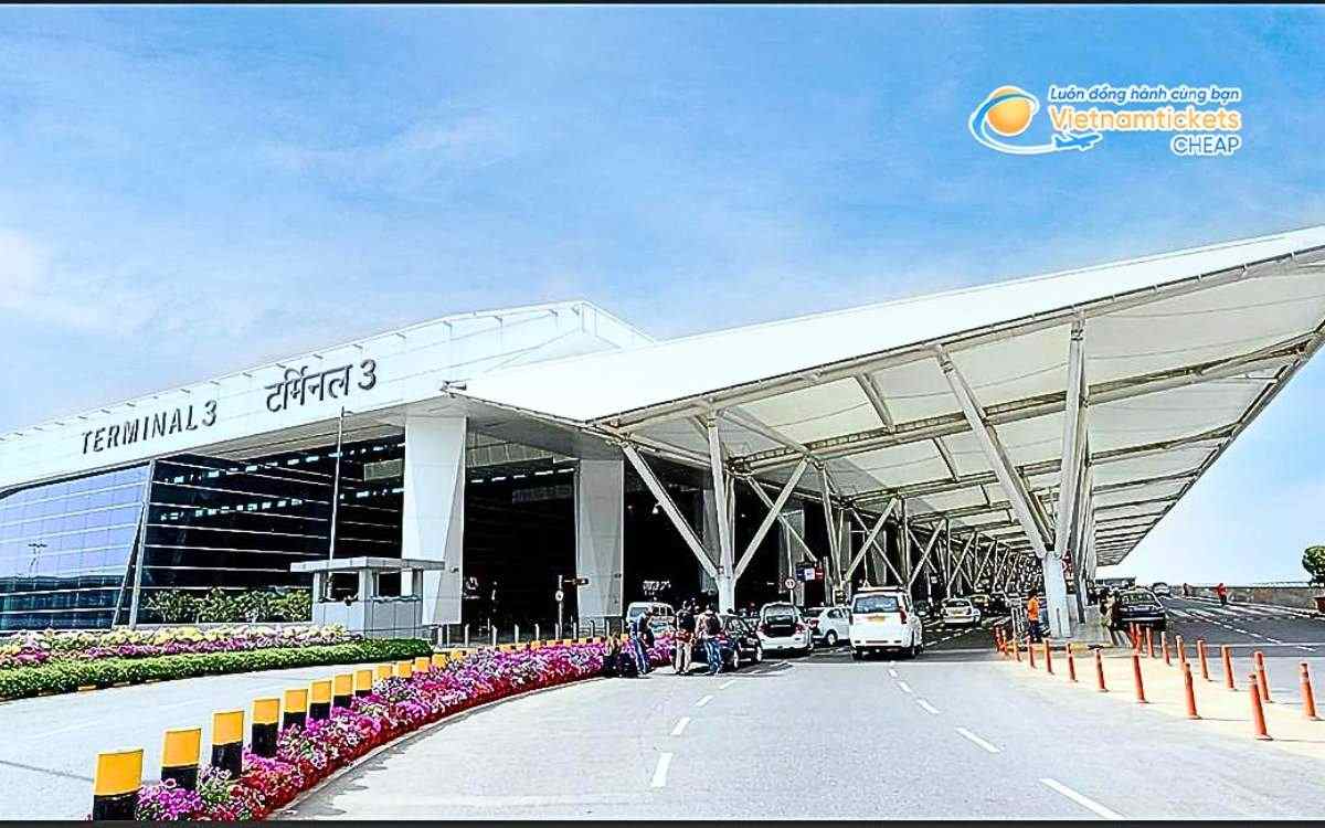 Bay đến Meerut hạ cánh ở sân bay nào?