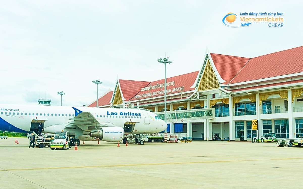 Bay đến Muang La hạ cánh ở sân bay nào?