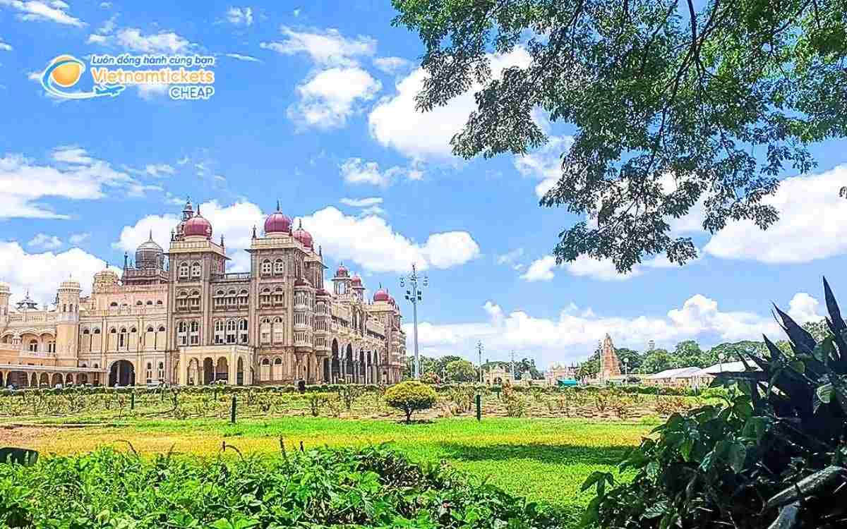 V&eacute; m&aacute;y bay đi Mysore bao nhi&ecirc;u tiền?