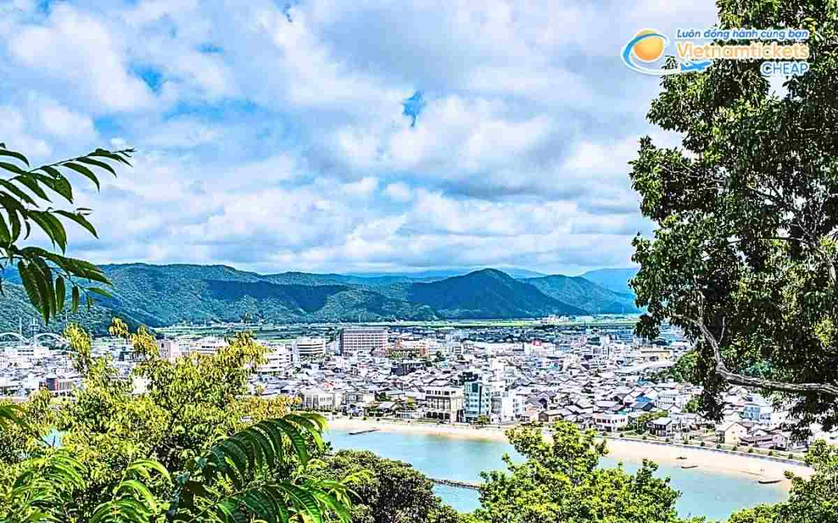 Vé máy bay đi Obama bao nhiêu tiền?