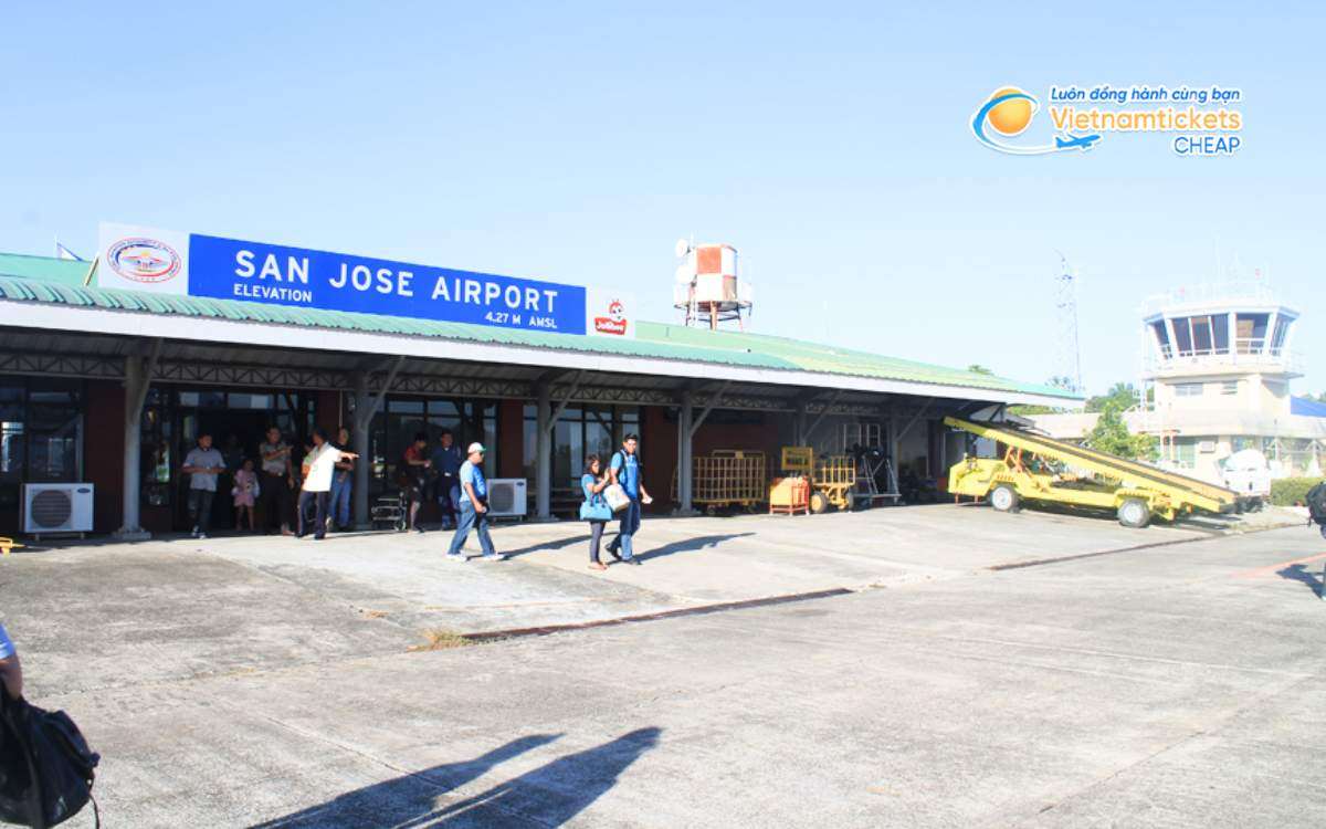 Bay đến Occidental Mindoro hạ cánh ở sân bay nào?