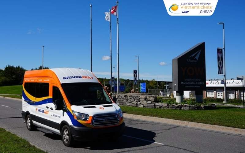 Di chuyển từ sân bay về trung tâm