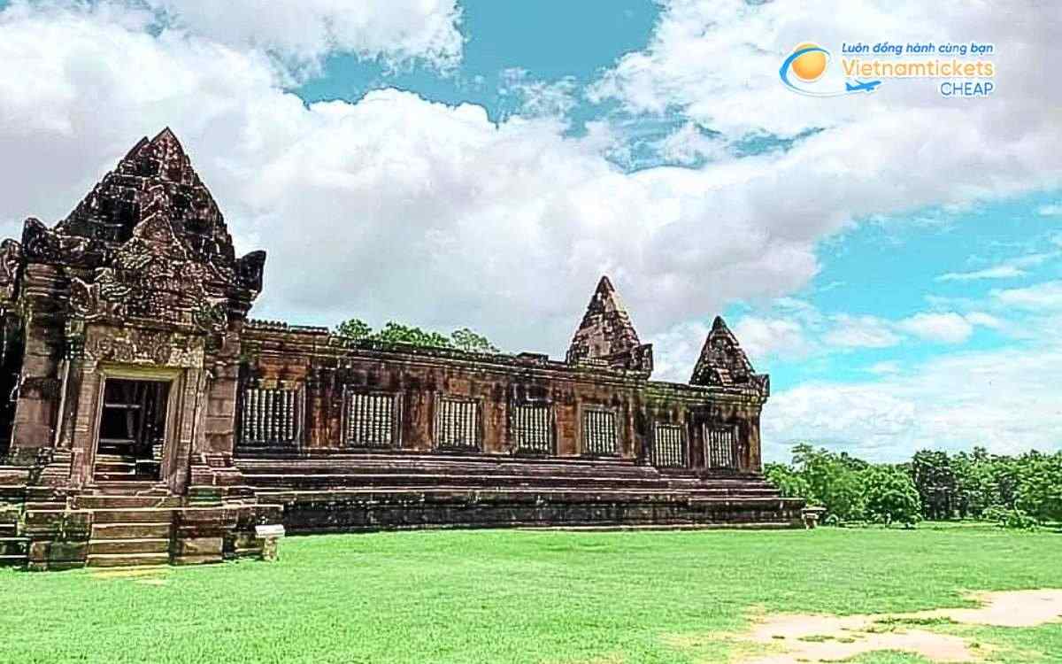 Vé máy bay đi Paksan bao nhiêu tiền?