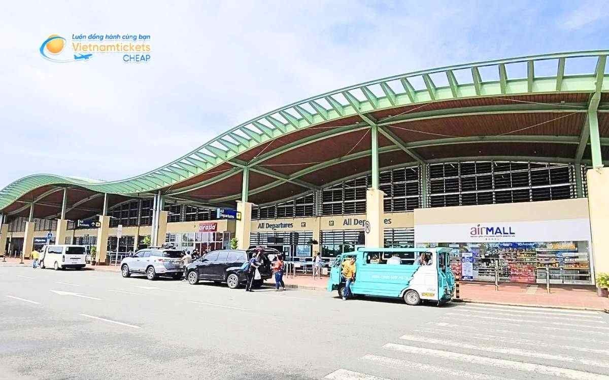 Bay đến Panglao hạ cánh ở sân bay nào?