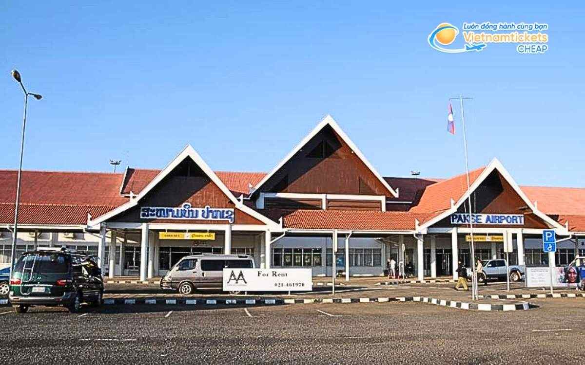 Bay đến Phonthong hạ cánh ở sân bay nào?