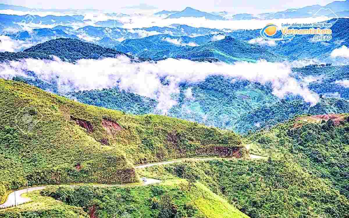 Vé máy bay đi Phoukhoune bao nhiêu tiền?