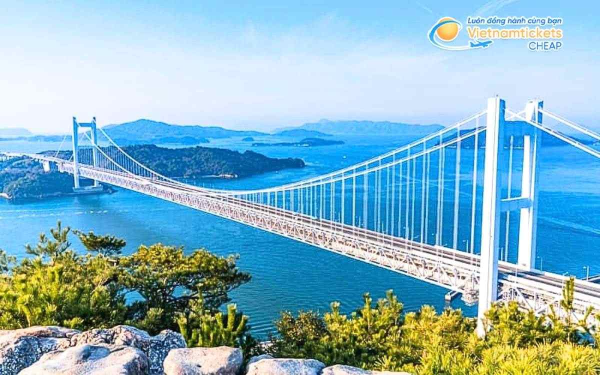 Vé máy bay đi Sakaide bao nhiêu tiền?