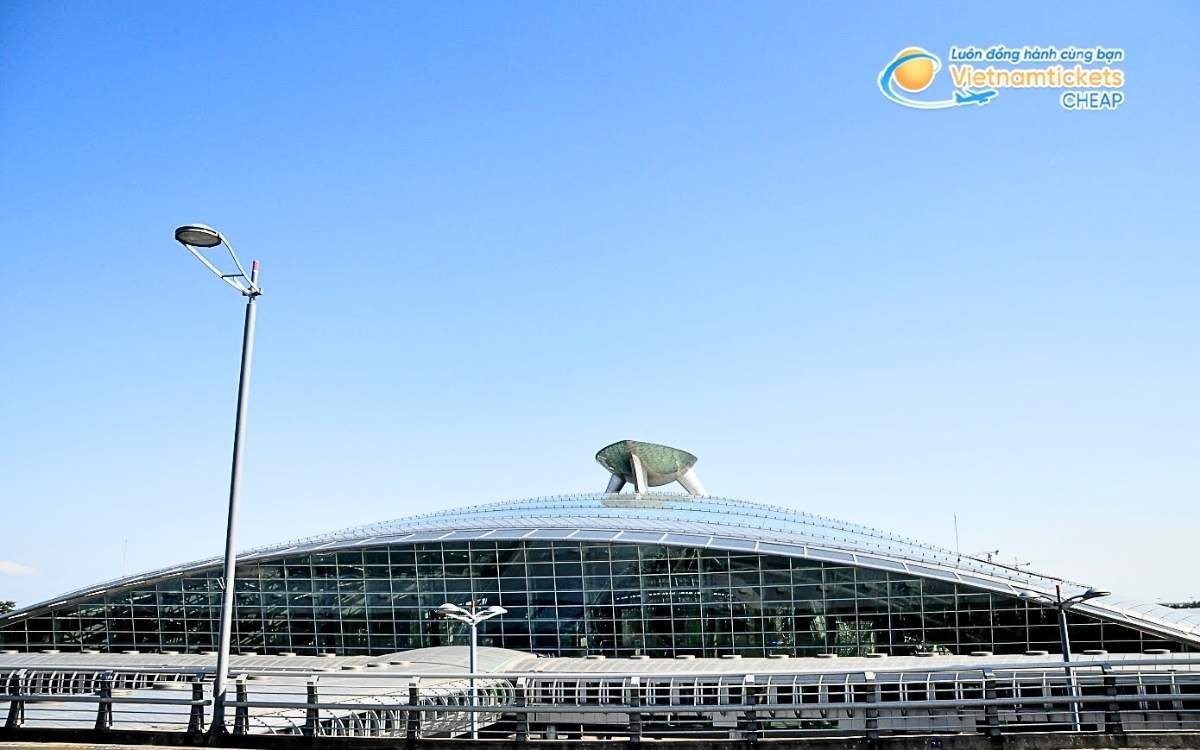 Bay đến Samcheok hạ cánh ở sân bay nào?